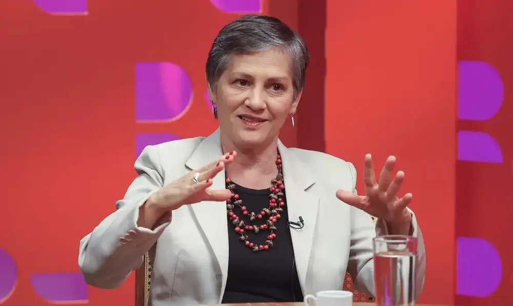 Agressão a repórter na Câmara: Fenaj e SJPDF repudiam