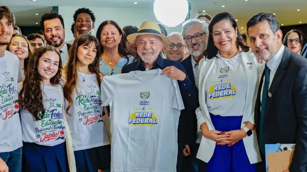 Lula premia 682 alunos da OBMEP no Rio