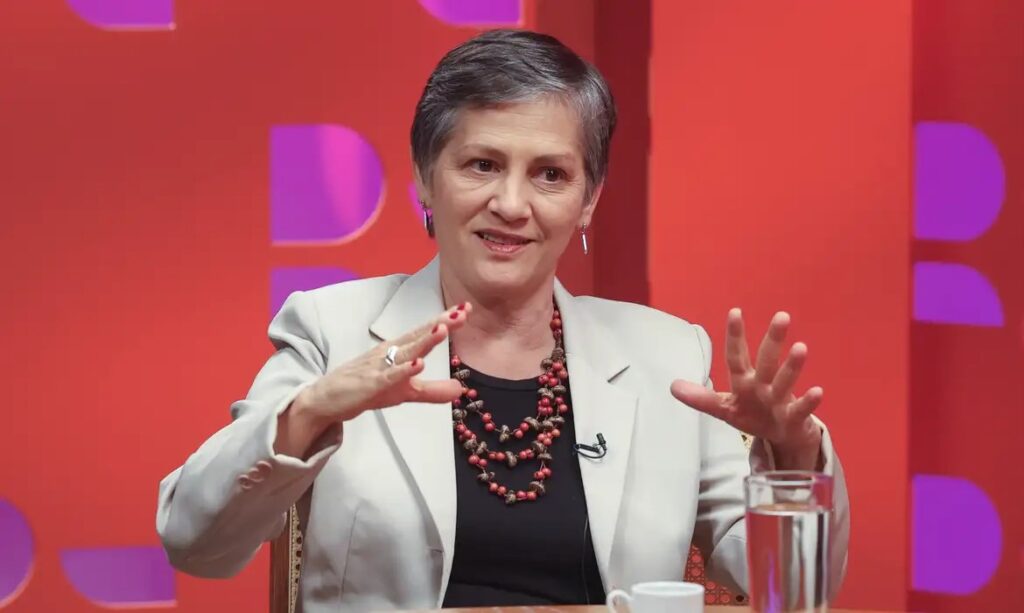 Agressão a repórter na Câmara: Fenaj e SJPDF repudiam