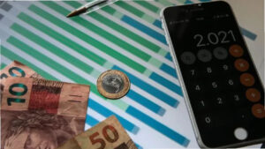 Copom deve cortar Selic para 14,5% com 0,25 ponto