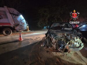 Acidente entre carro, caminhão e ônibus deixa ferida em Sobradinho