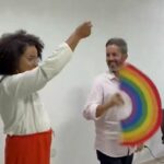 Grass aprende a bater leque em campanha no DF