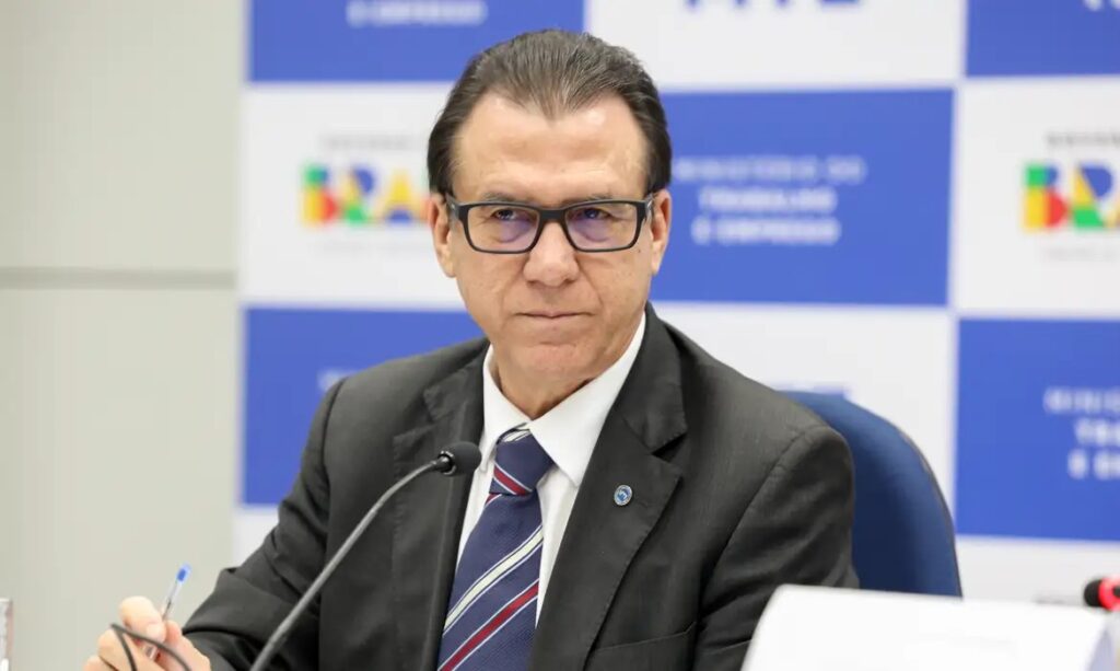 Marinho: deputados precisam encarar fim da 6x1 e apps