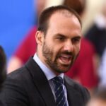 PGR pede condenação de Eduardo Bolsonaro por coação