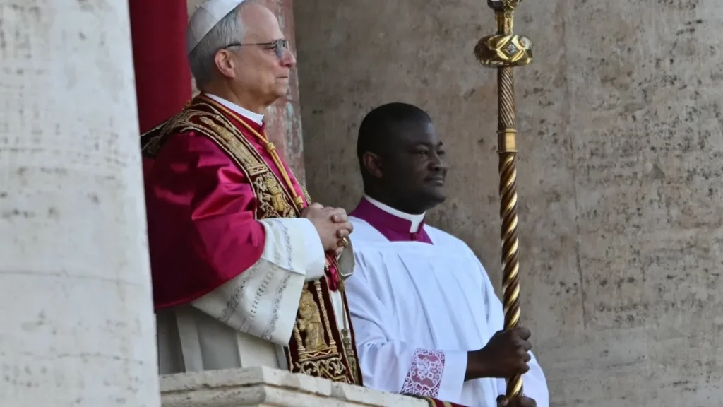 Papa Leão XIV promete mudanças na Igreja após reunião com vítimas de abuso