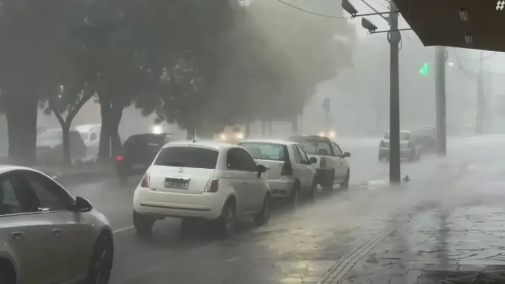 Ciclone bomba no Sul: frio e ventos acima de 100 km/h