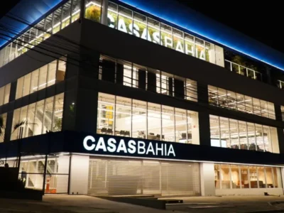 Casas Bahia avalia recuperação judicial ou extrajudicial